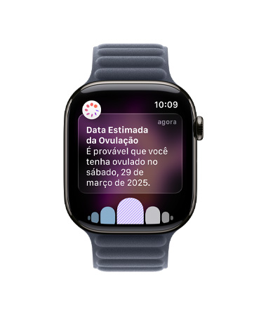 Apple Watch Series 11, cor natural, caixa de titânio, notificação de estimativa da data de ovulação do Acompanhamento de Ciclo no app Saúde, Digital Crown, pulseira de elos magnéticos na cor azul-marinho
