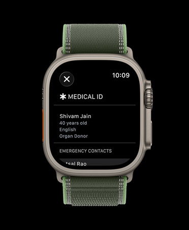 Apple Watch Ultra 3, natural colour, titanium case, medical ID screen, Trail Loop, green/neon colour